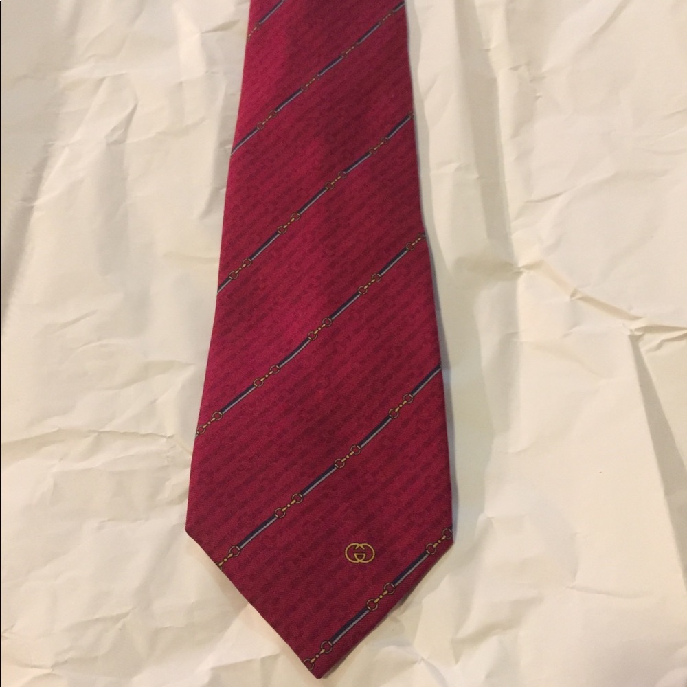 Men’s Accessories: Red Gucci Tie With GG Logo On.